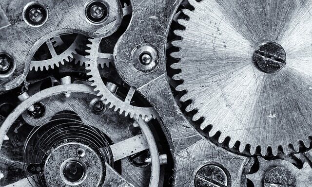 Jaki silnik jest bezkolizyjny?