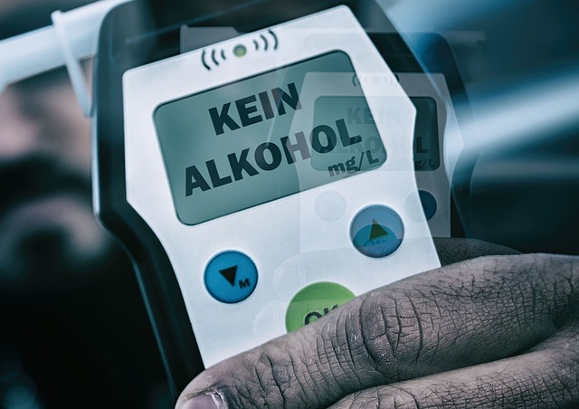 Co to znaczy że alkomat jest elektrochemiczny?