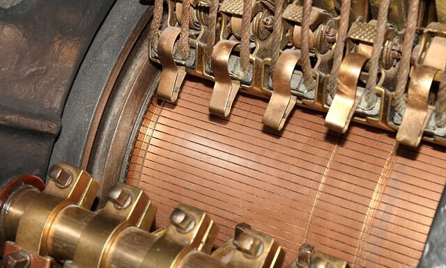 Czy alternator ma komutator?