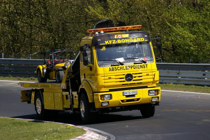 towing-service-1174901_1920 (1) Ratując Drogę